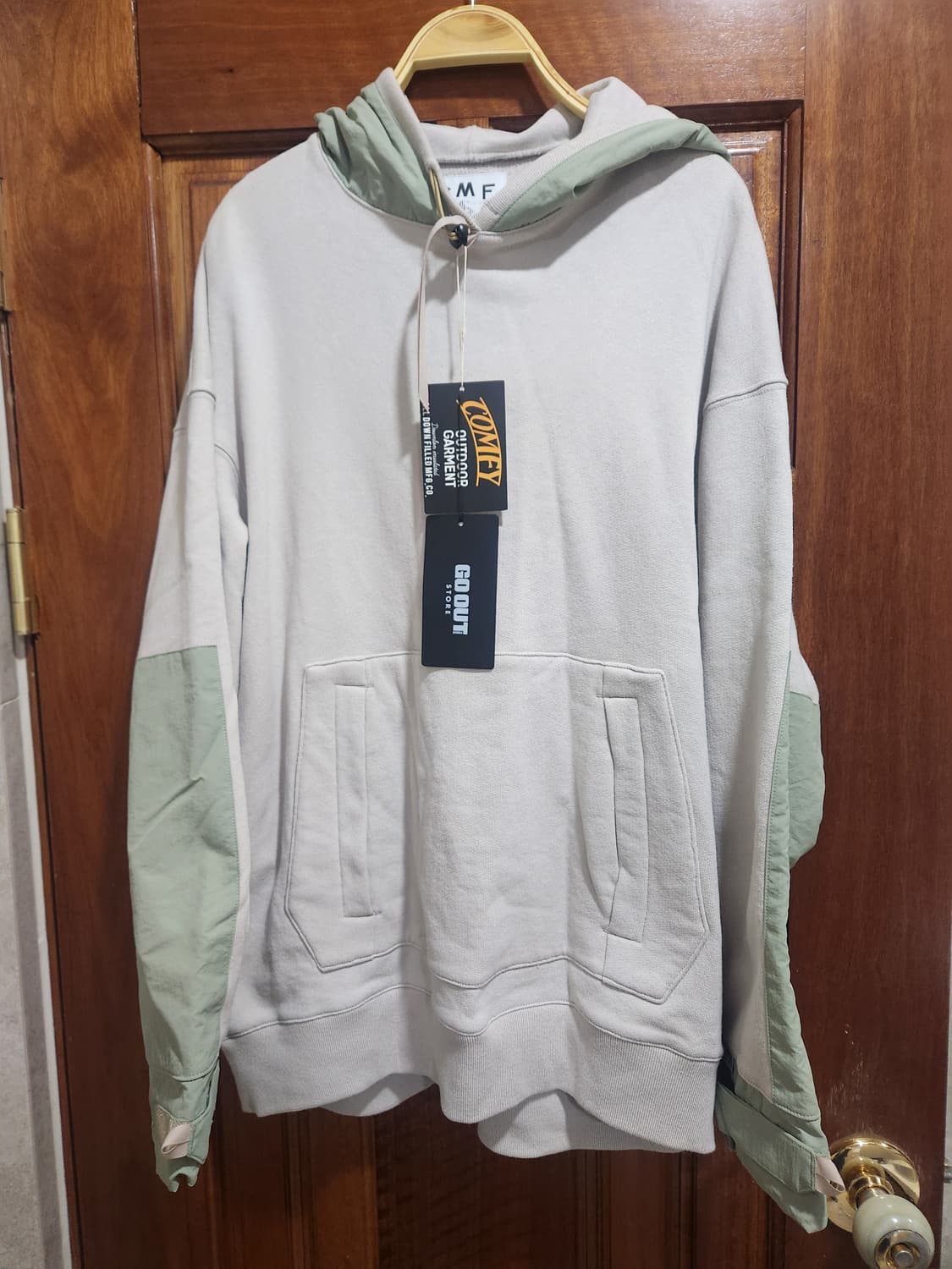 COMFY OUTDOOR GARMENT 후드티 상품이미지1