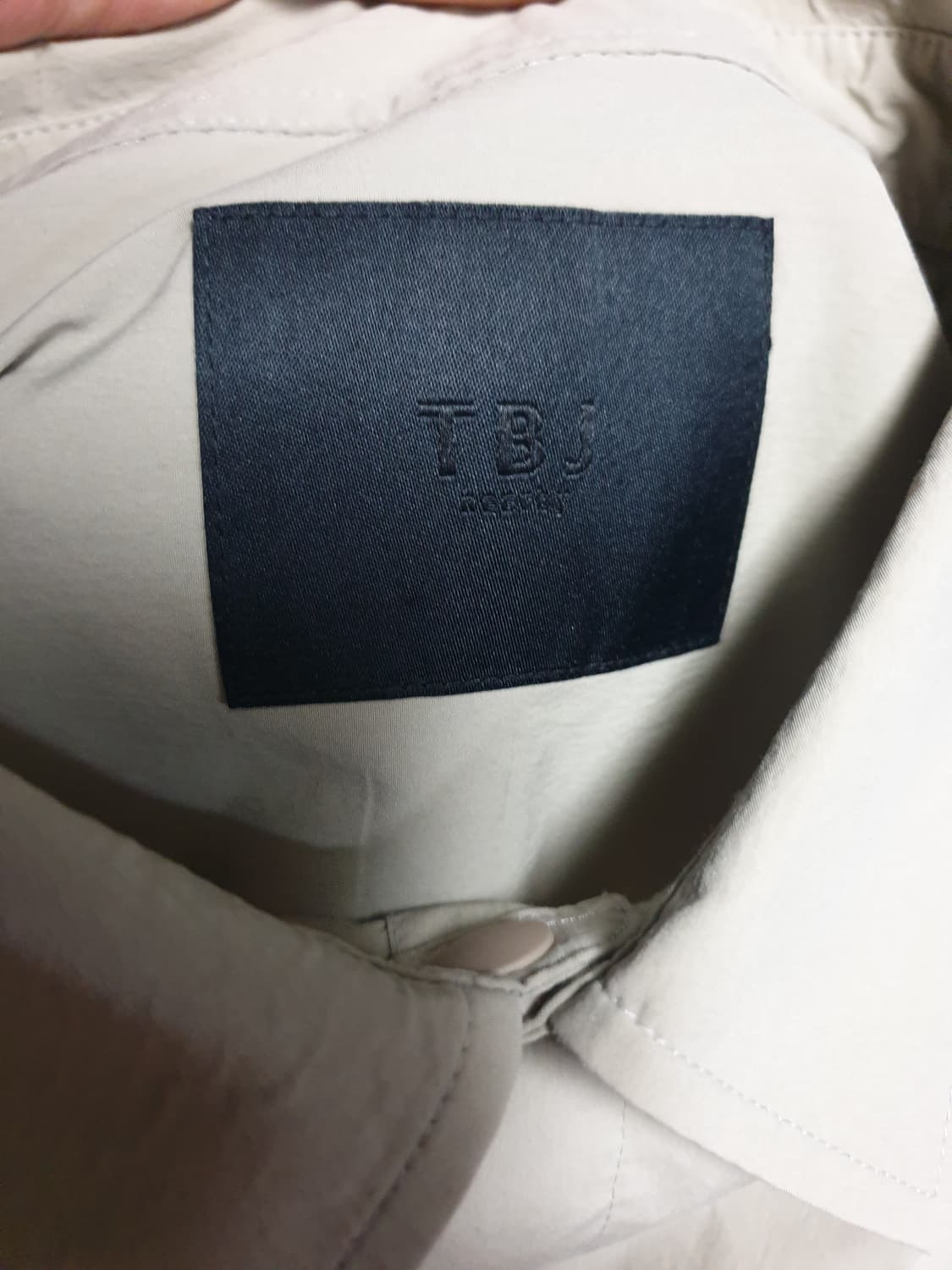 TBJ ss시즌 코튼 나일론 더블포켓 페이퍼 긴팔셔츠 카키그레이 (F) 상품이미지2