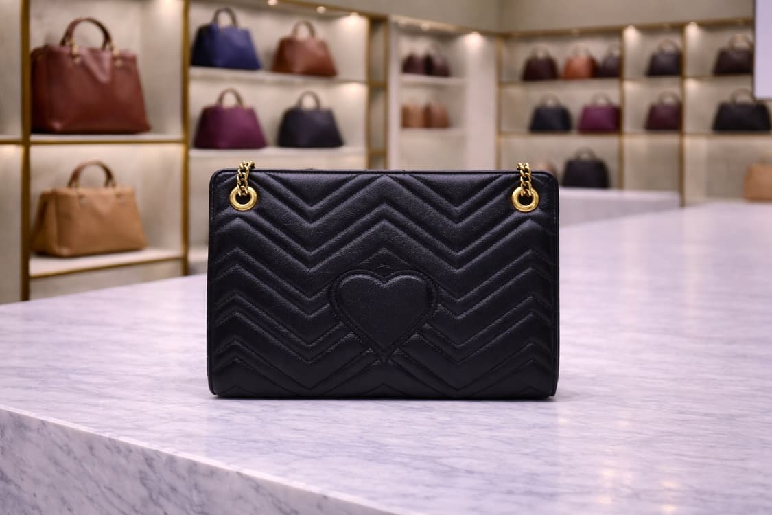 [A급] 구찌 GG 마몽 체인 숄더백 판매합니다!!! 상품이미지2