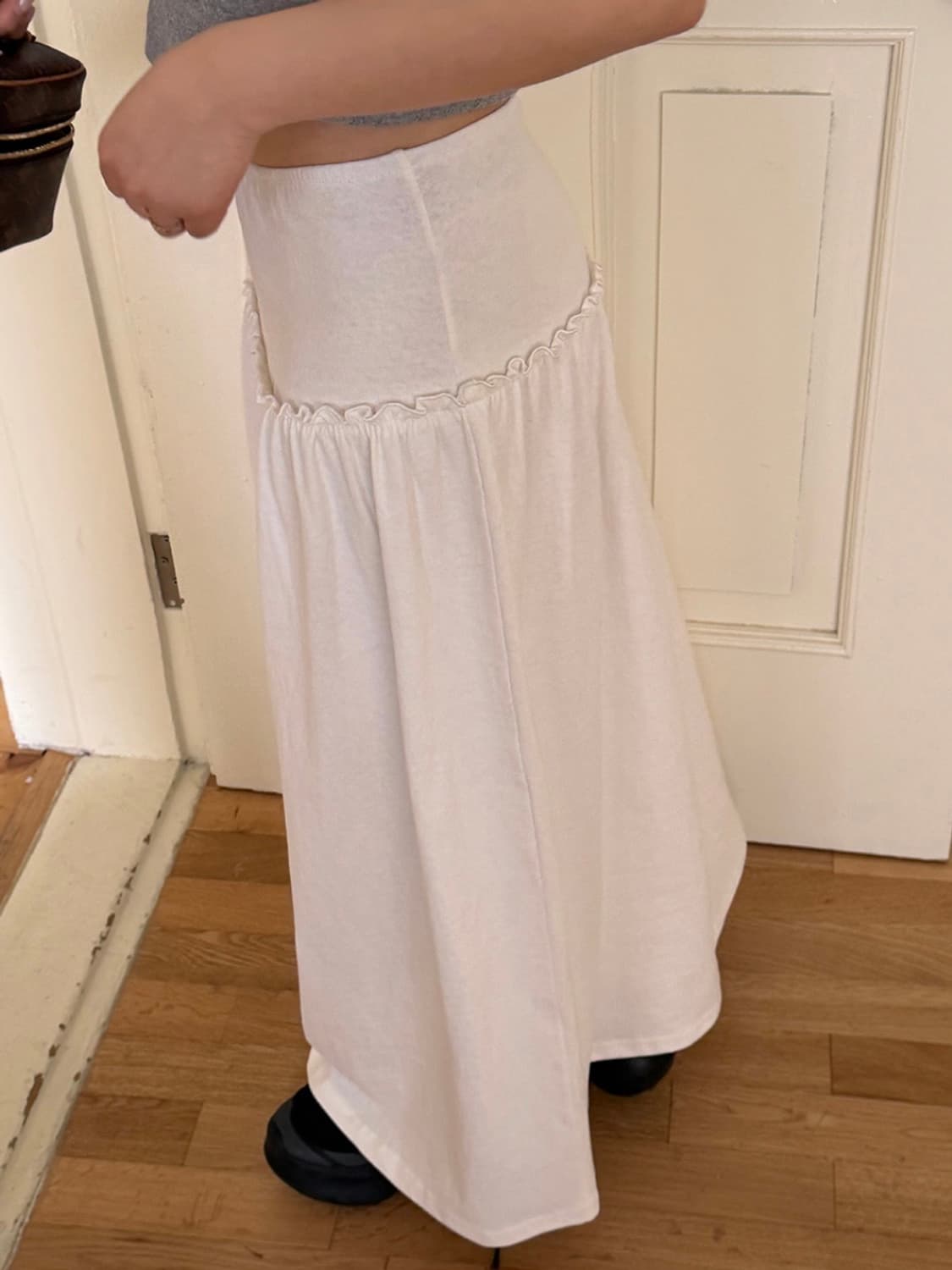 (1회착용) 러브바이무드 테라스 셔링 스커트 _ 화이트 상품이미지4