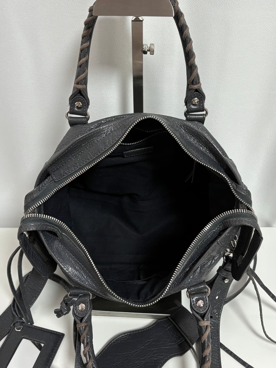 발렌시아가 시티 모터백 그레이 스몰 상품이미지10