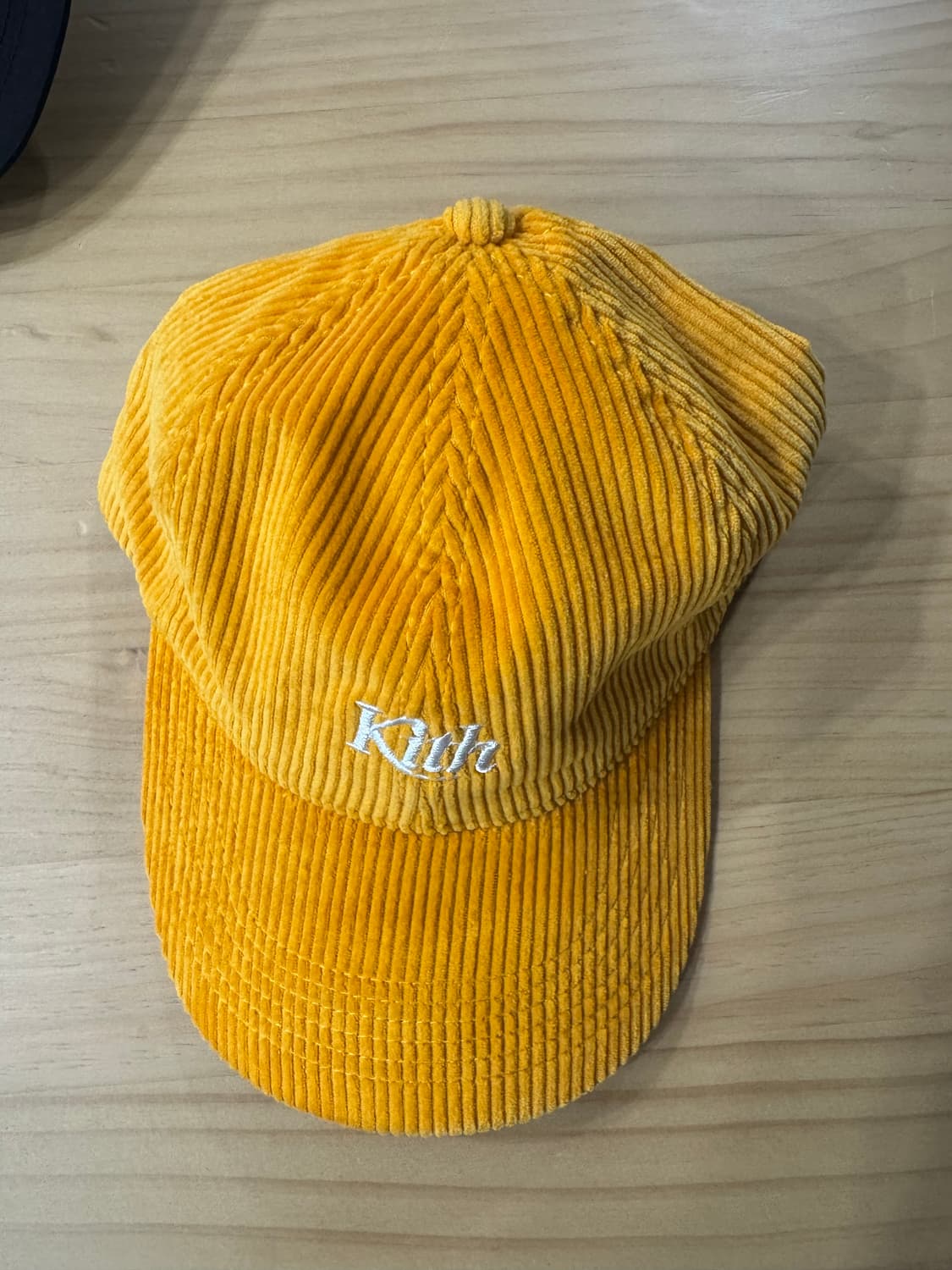 [OS] Kith 키스 코듀로이 모자 옐로우 상품이미지1