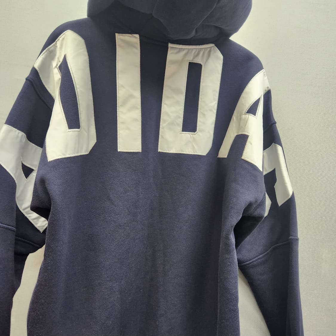 아디다스 센터로고 백 스펠로고 후드티 L 상품이미지4