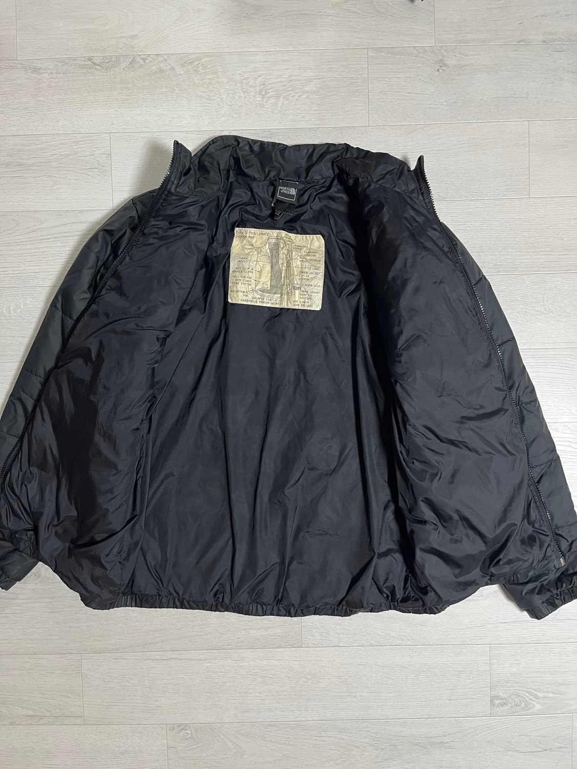 노스페이스 경량 패딩 상품이미지4