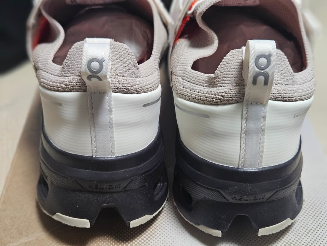 온러닝 클라우드울트라 2(샌드/블랙 270 새상품) 상품이미지9