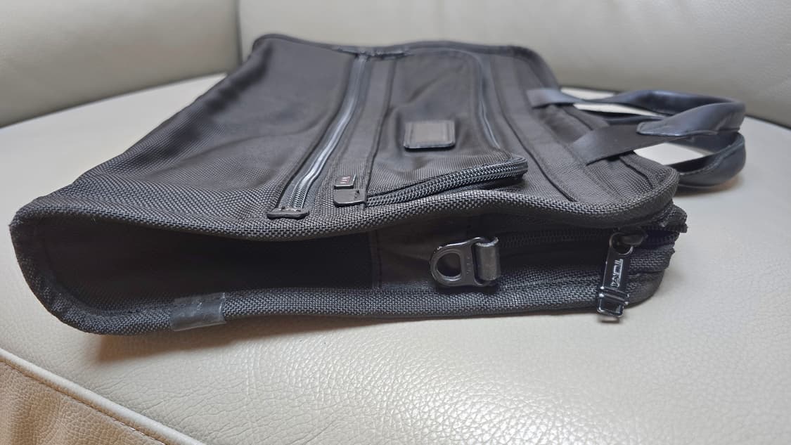 투미 tumi 블랙 서류 가방 상품이미지2