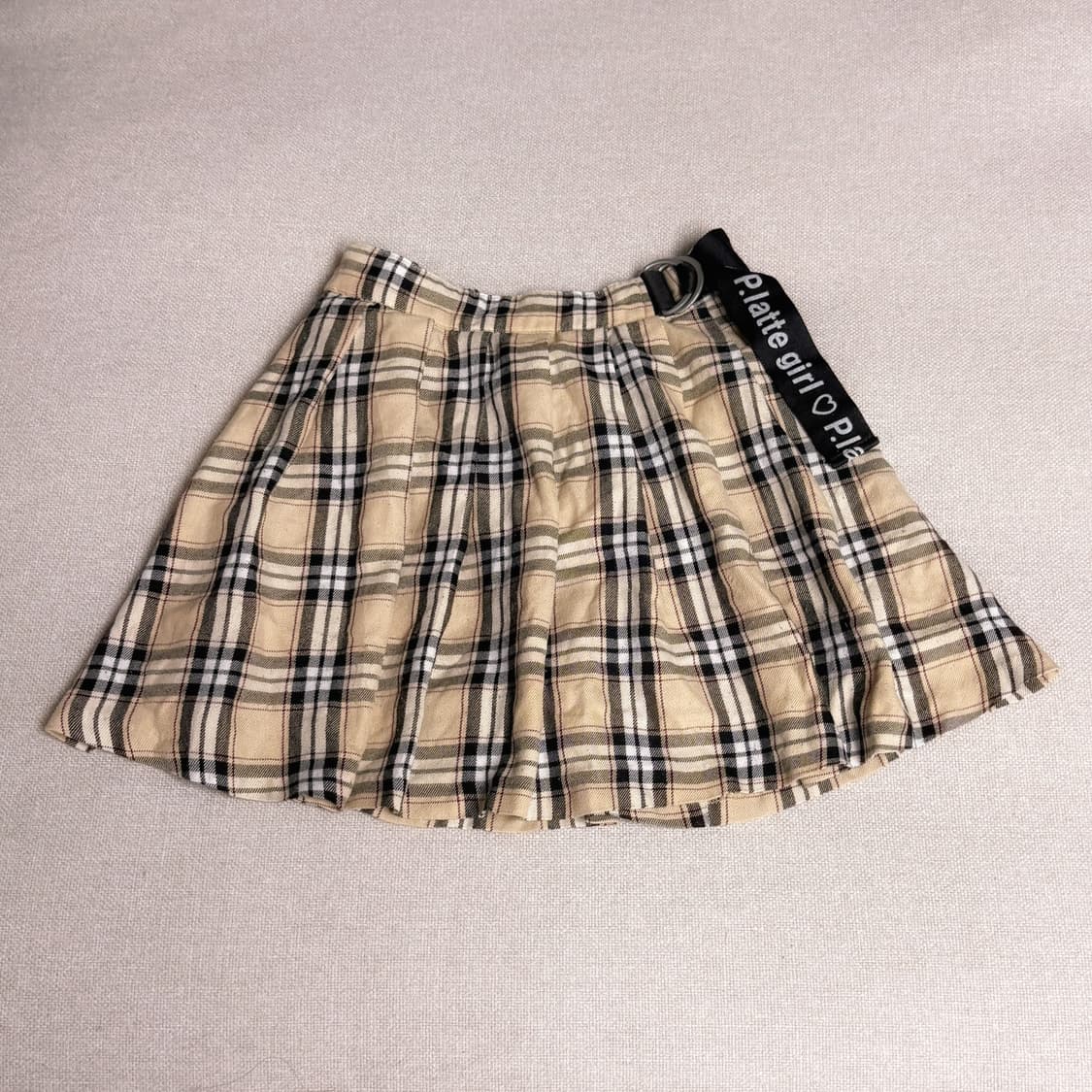 (이체시에눌) 일본 버버리깔 노바체크 포인트 뒷밴딩 스커트  상품이미지1