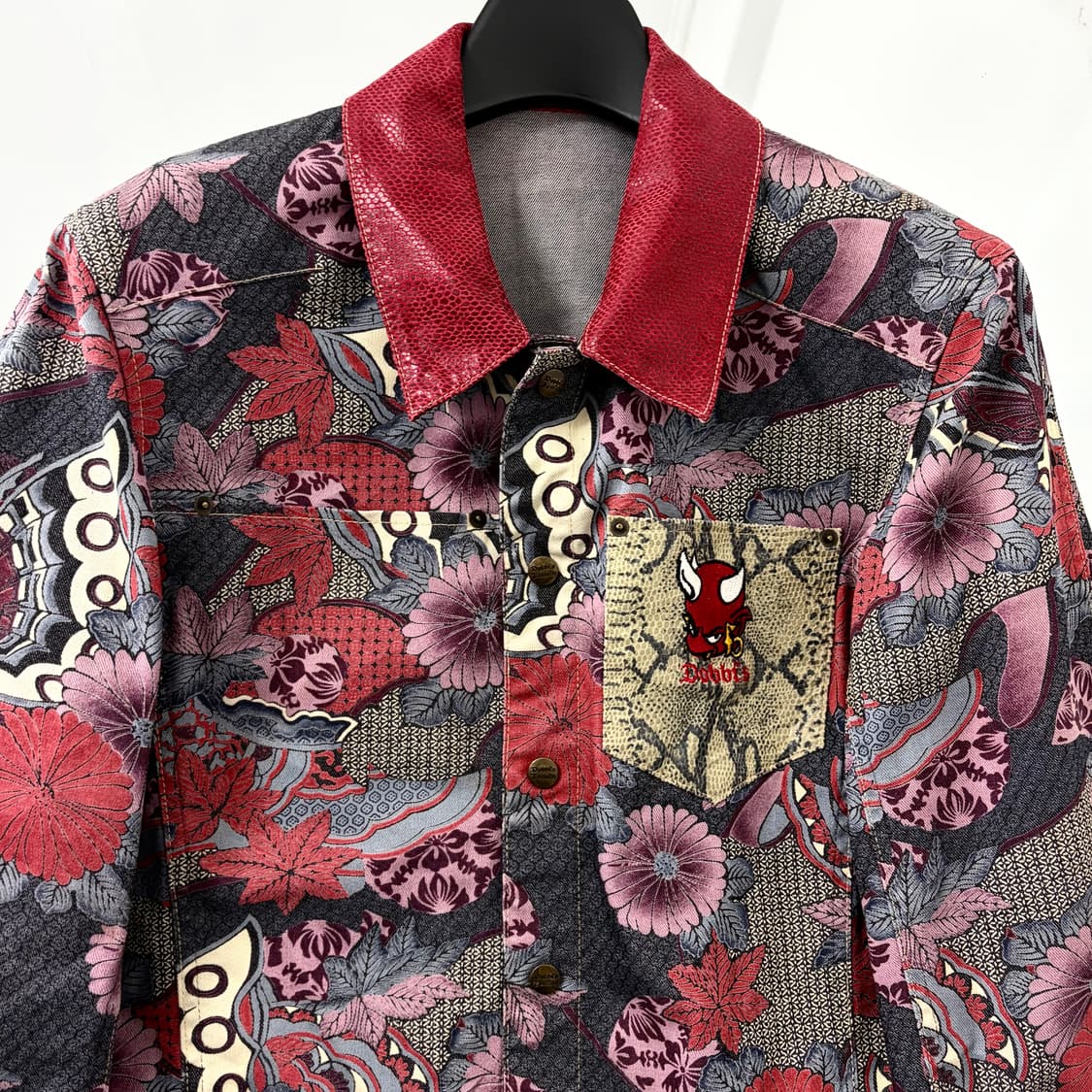 Dobbis Family 패턴 트러커 자켓 상품이미지6