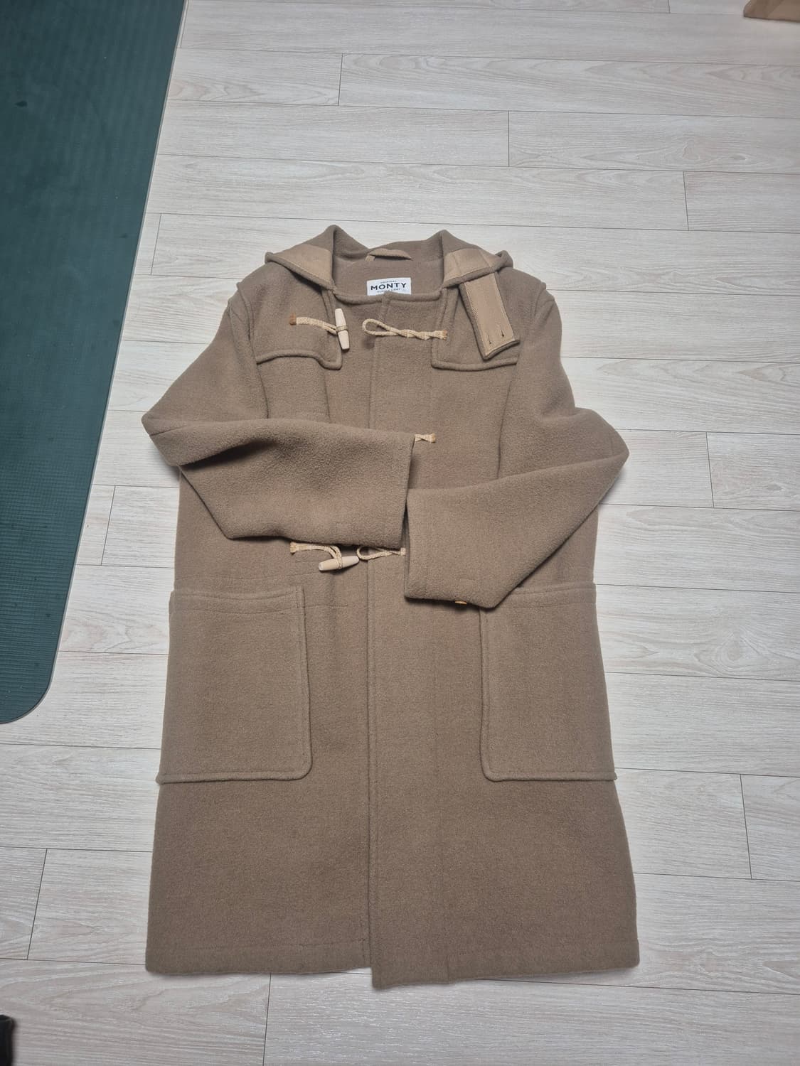 글로버올 몬티 m 새상품급 판매합니다. 상품이미지1