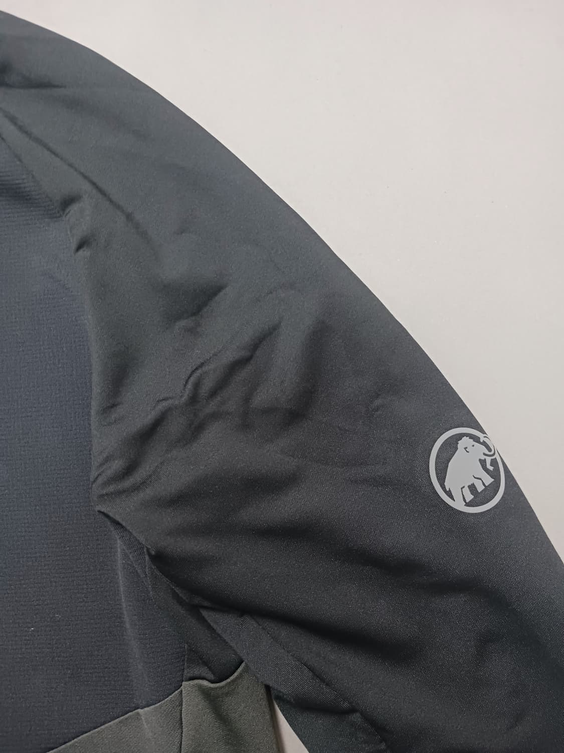 [L] 마무트 에너지 라이트 하프집업 롱슬리브 상품이미지5