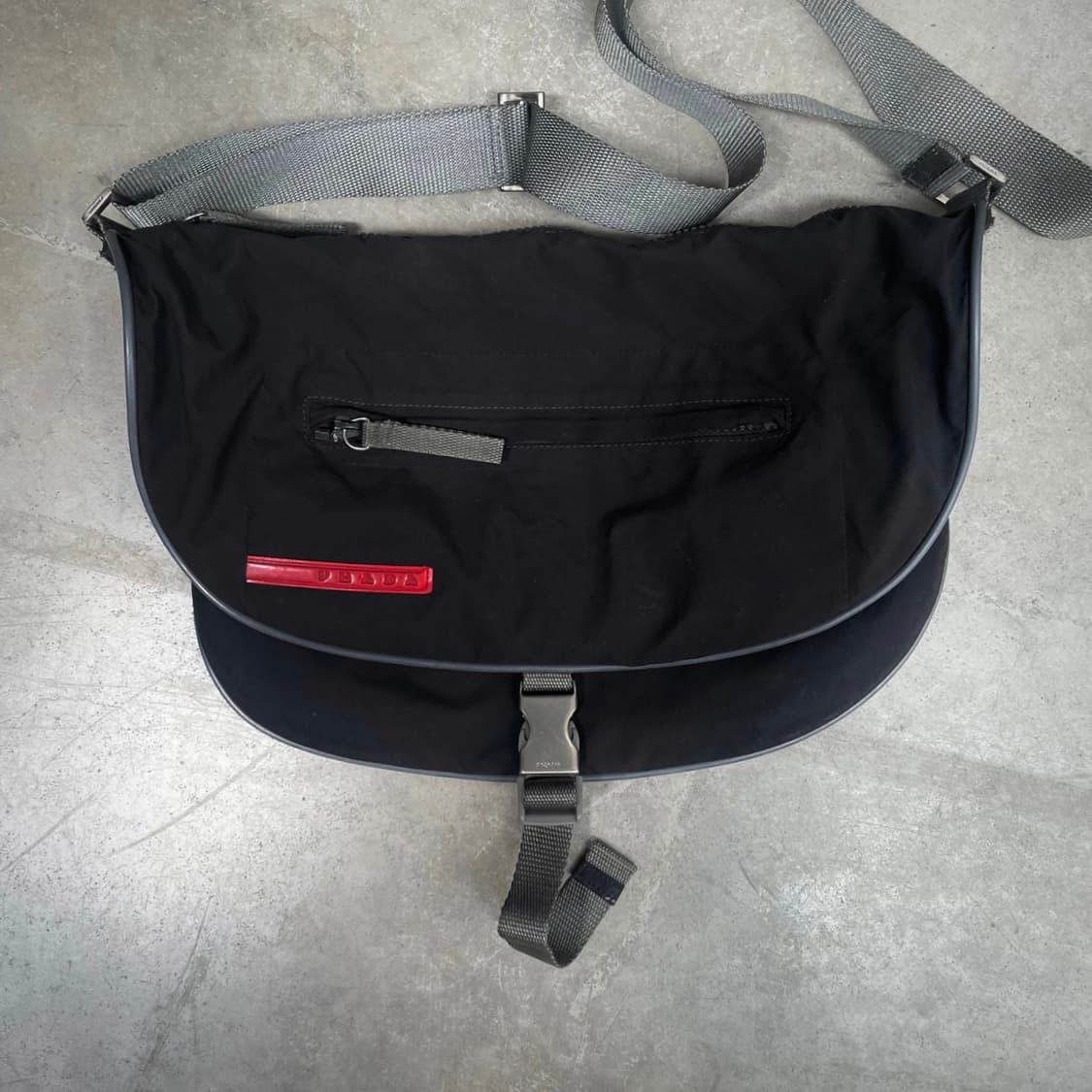 1999‘s Prada sport Archive Cross bag 상품이미지4