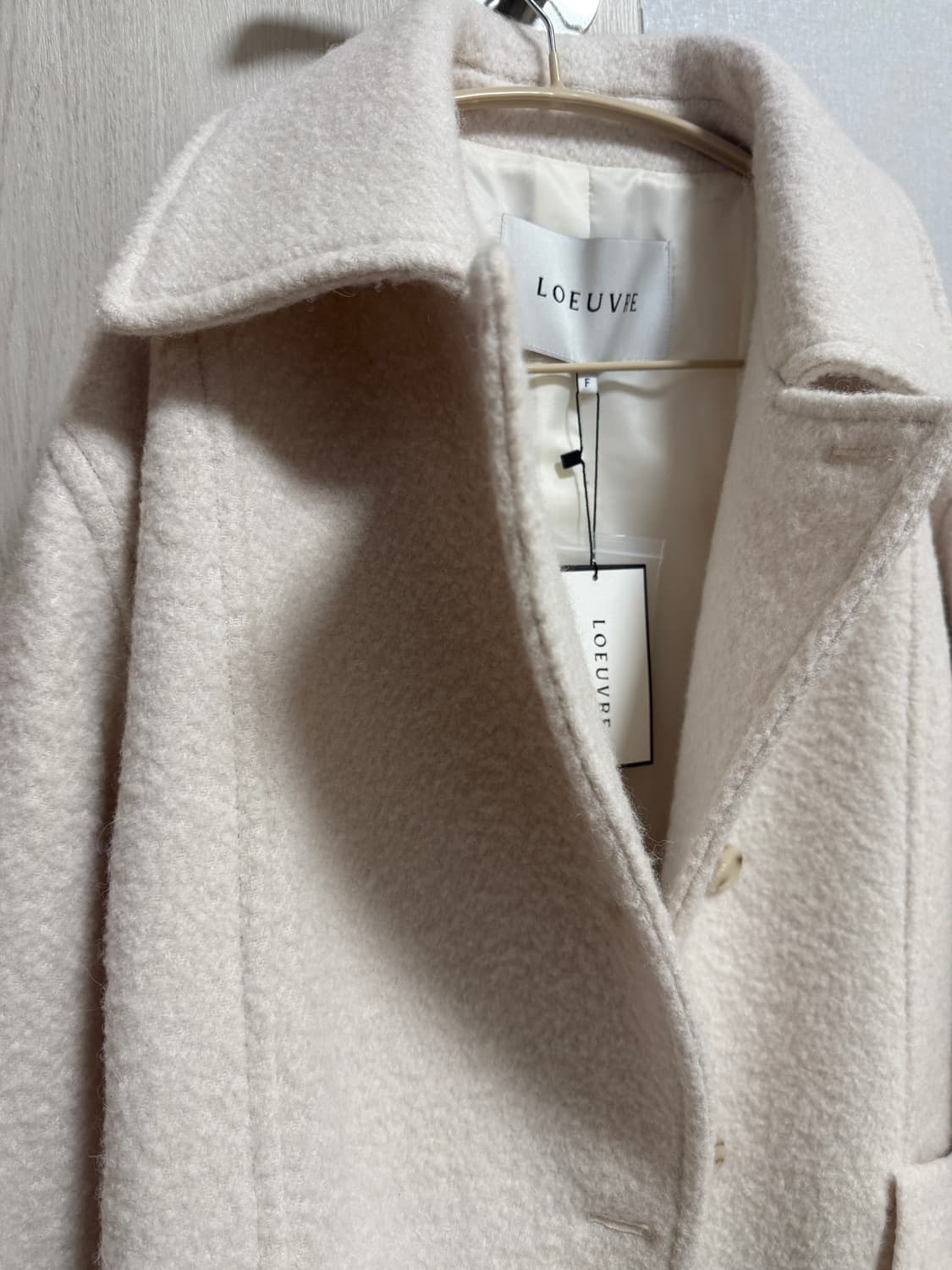 루에브르 알파카 부클 코트 버터 크림색 상품이미지3