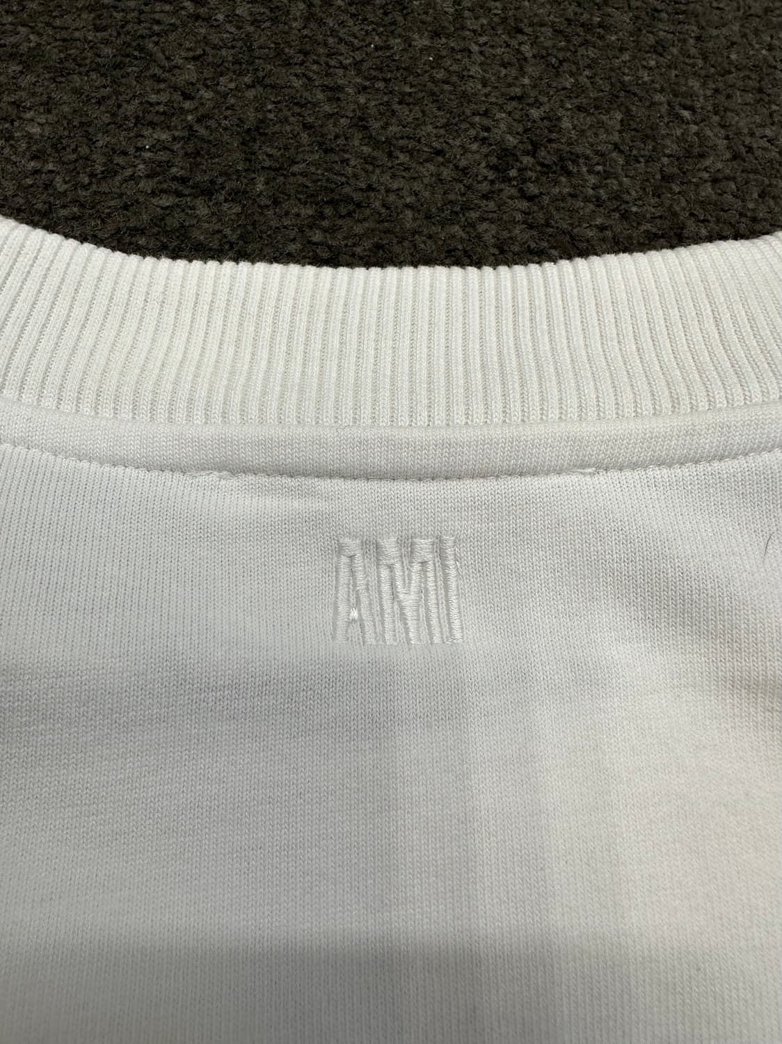 아미 스몰 하트 로고 긴팔 티셔츠 M 상품이미지3