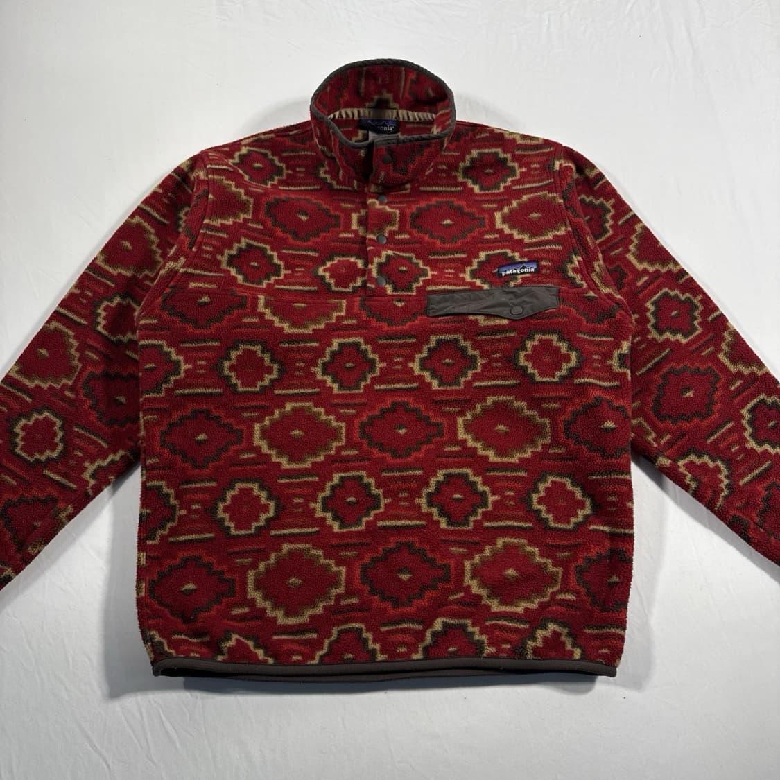 10s 파타고니아 신칠라 스냅-T 레드 아즈텍패턴 상품이미지1