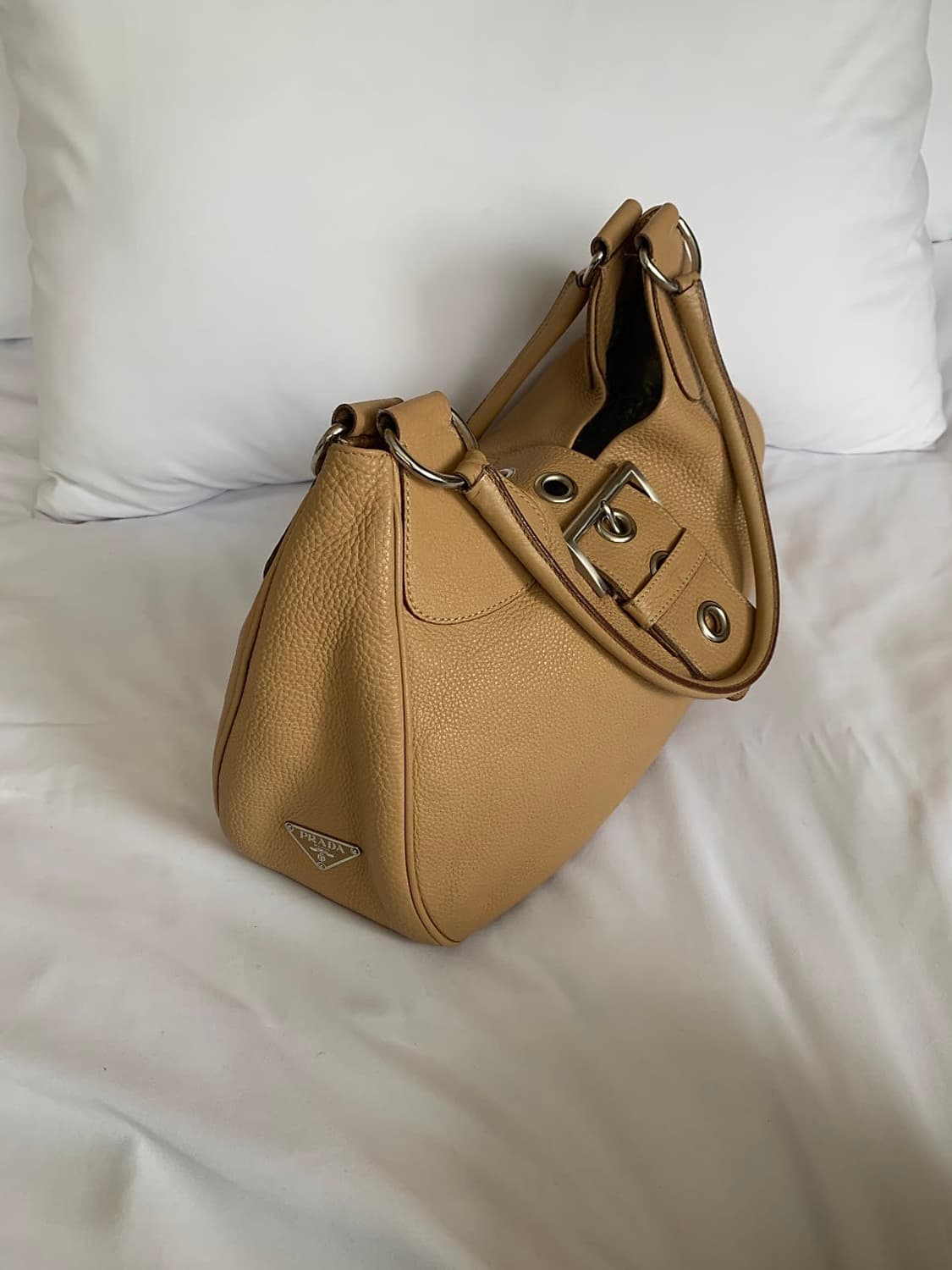 프라다 문 숄더백 상품이미지5