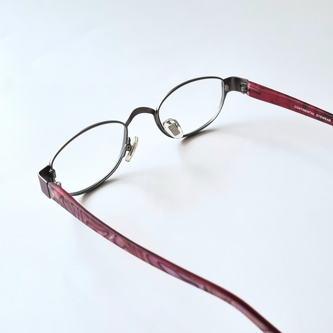 데드스탁 지적인 무드 와인 컬러 타원형 안경테 650 상품이미지3
