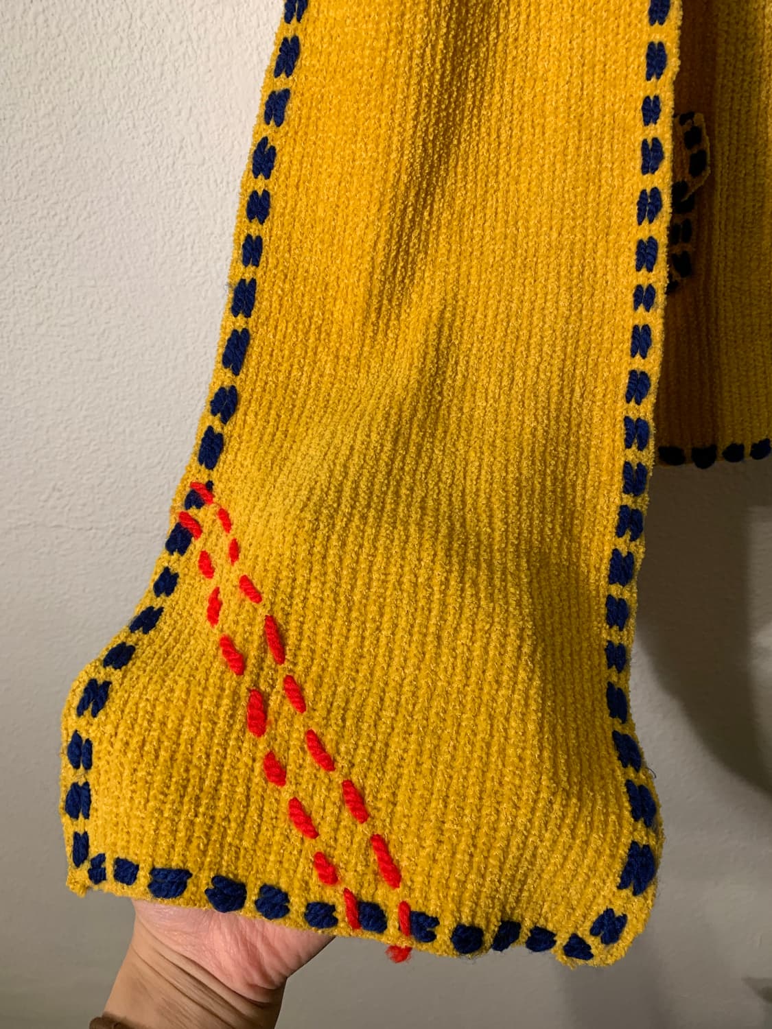 핑거린 핸드스티치 포켓 머플러 네이비 옐로 상품이미지3