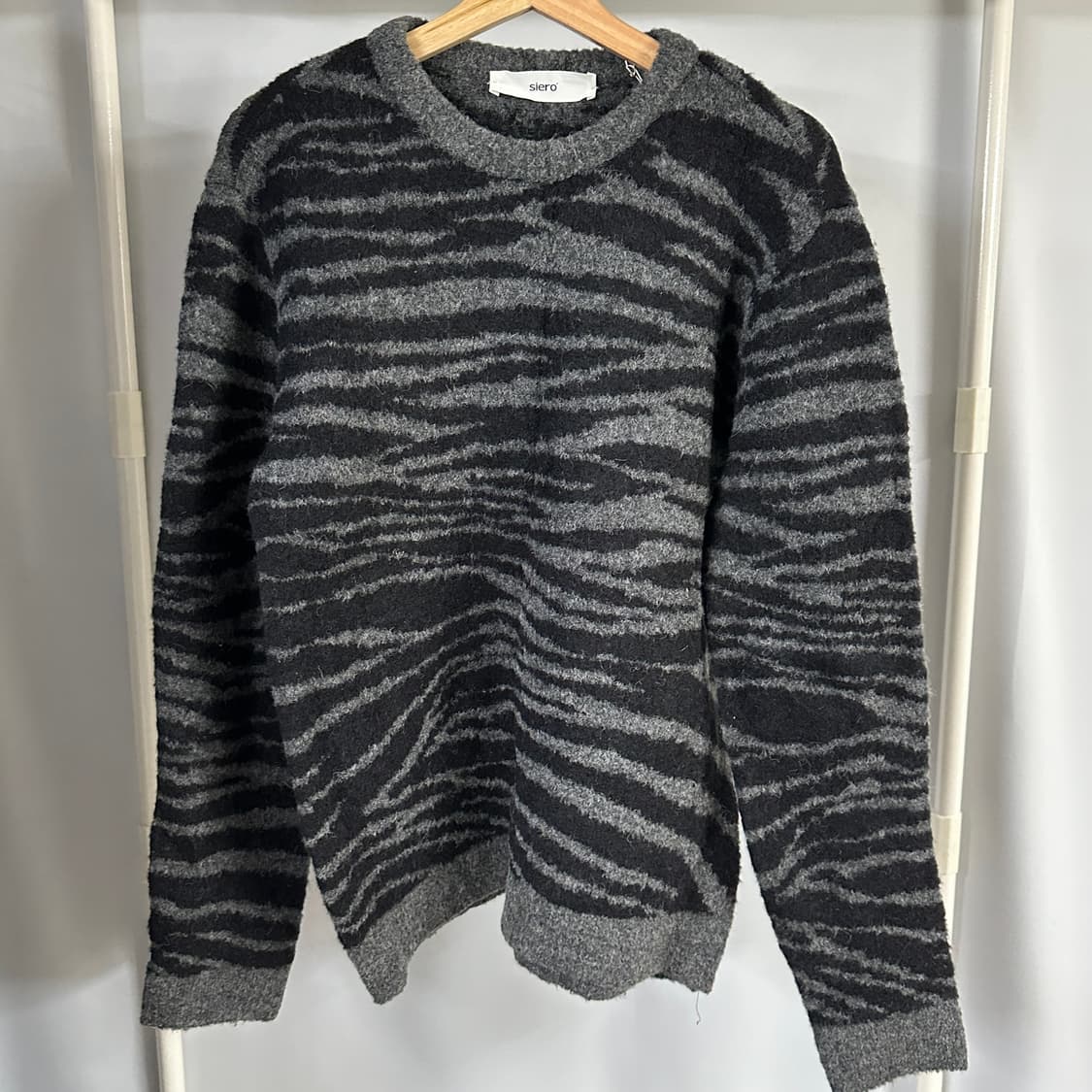 시에로 호피패턴 니트 상품이미지1