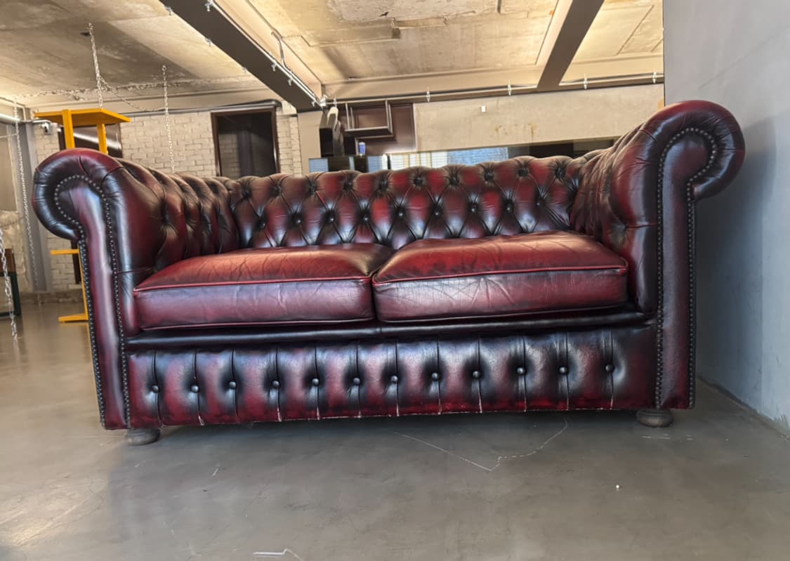버건디 레드 체스터필드 소파 상품이미지8