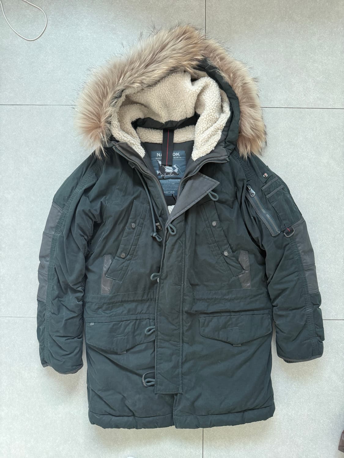 시리즈 롱패딩 상품이미지1