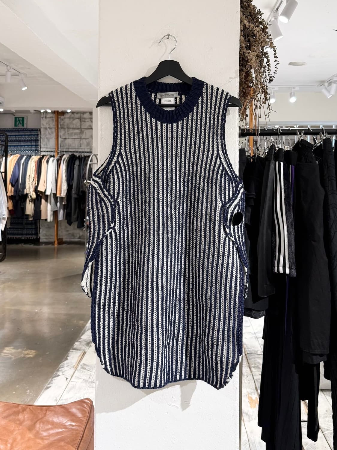 스포츠맥스 네이비 라나 울 니트 베스트  상품이미지1