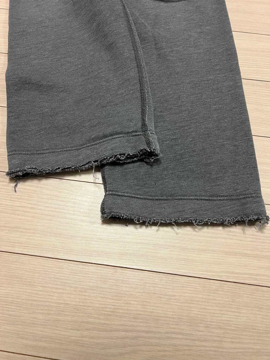 아베크롬비 & 피치 로고 스웻 조거 팬츠 / 차콜그레이 상품이미지5