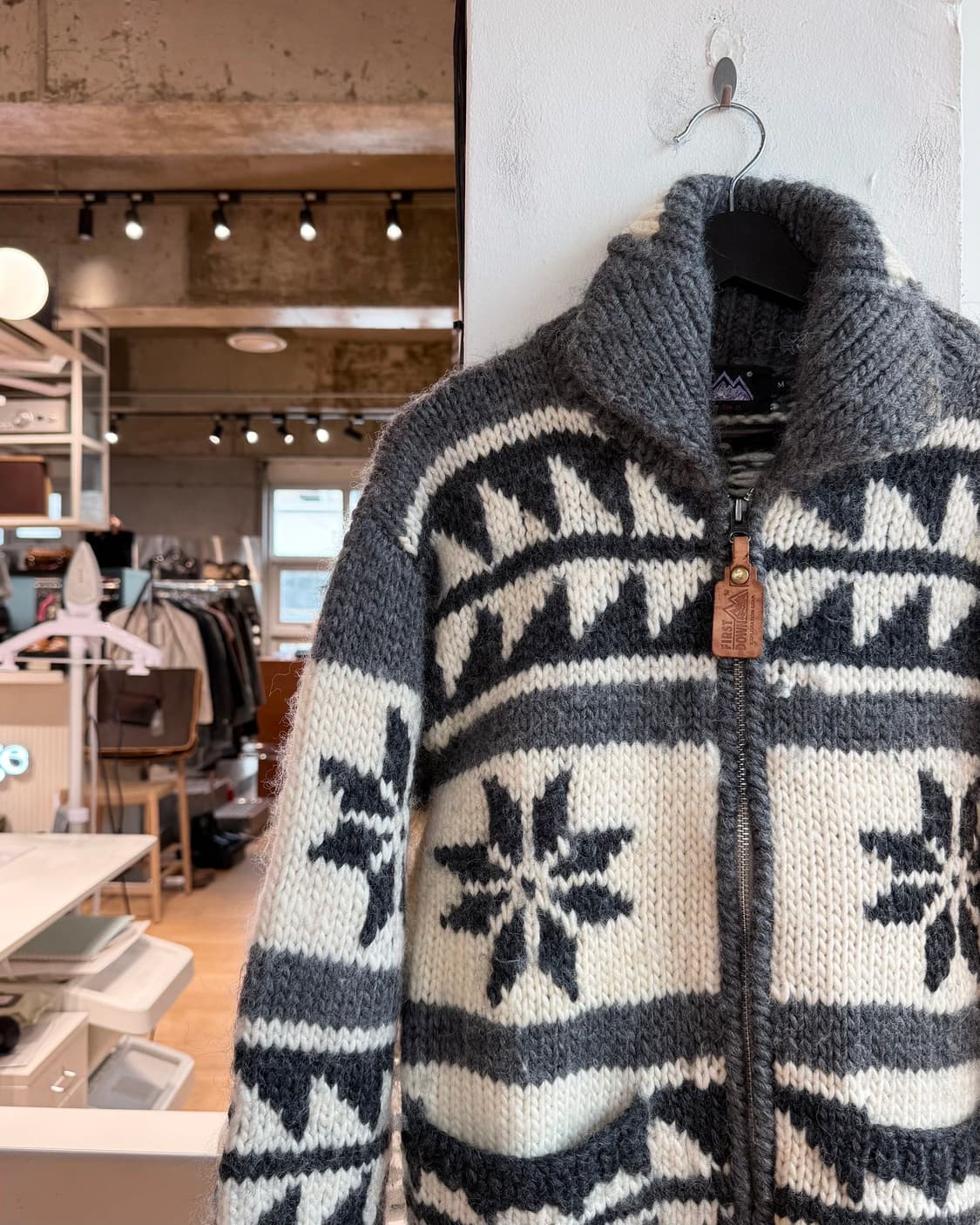 퍼스트 다운 그레이 헤비 울 코위찬 니트 가디건  상품이미지4