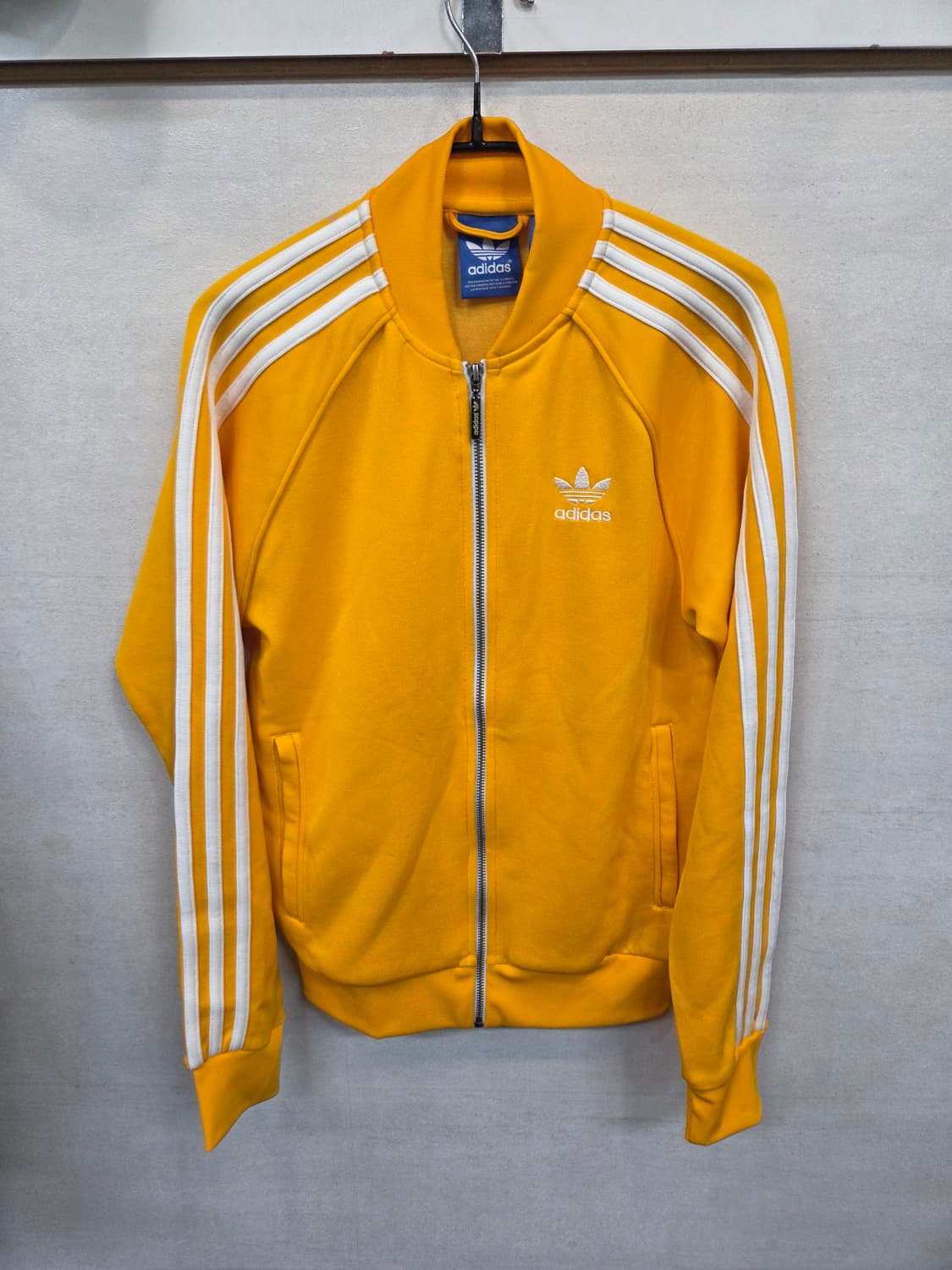 아디다스 슈퍼스타 트랙탑 져지 노랑 90 상품이미지1