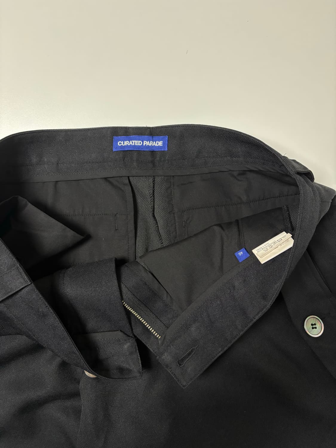 [46] 큐레이티드 퍼레이드(CURATED PARADE) 버튼 디테일 와 상품이미지3