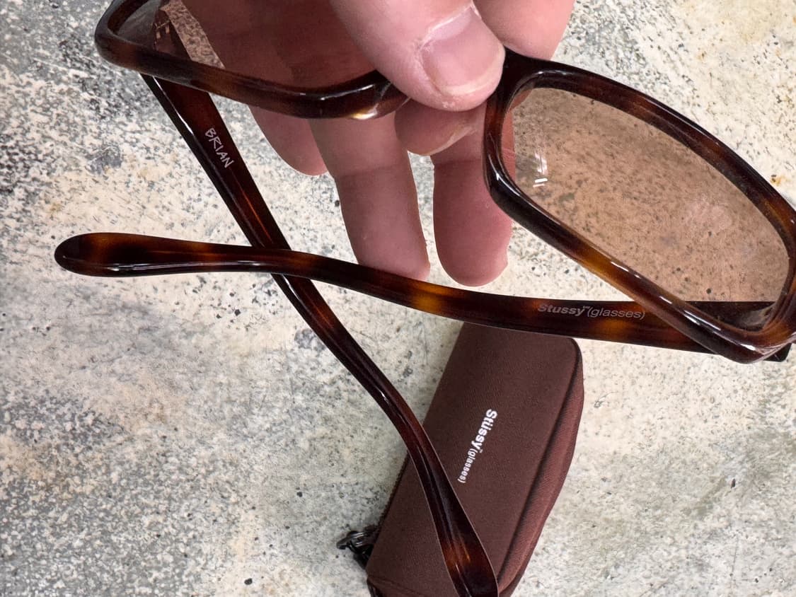 stussy brian 브라이언  선글라스 무늬 보관함 포함 상품이미지4