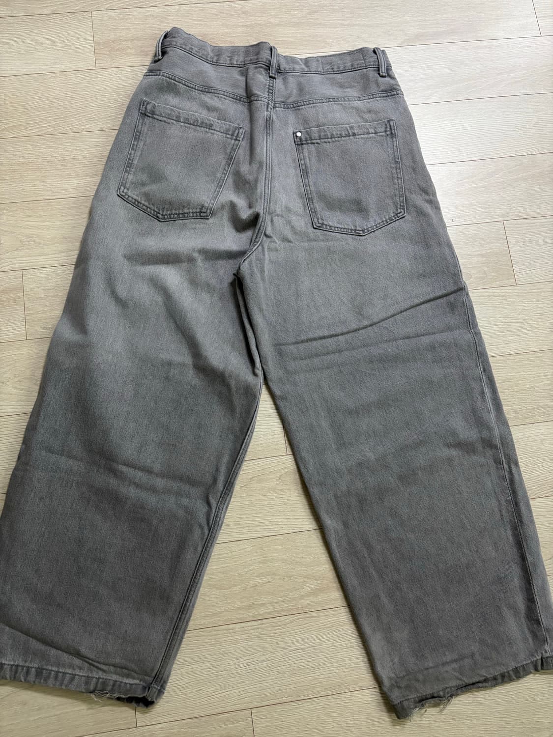 H&M 수퍼배기 그레이 데님 팬츠 상품이미지3