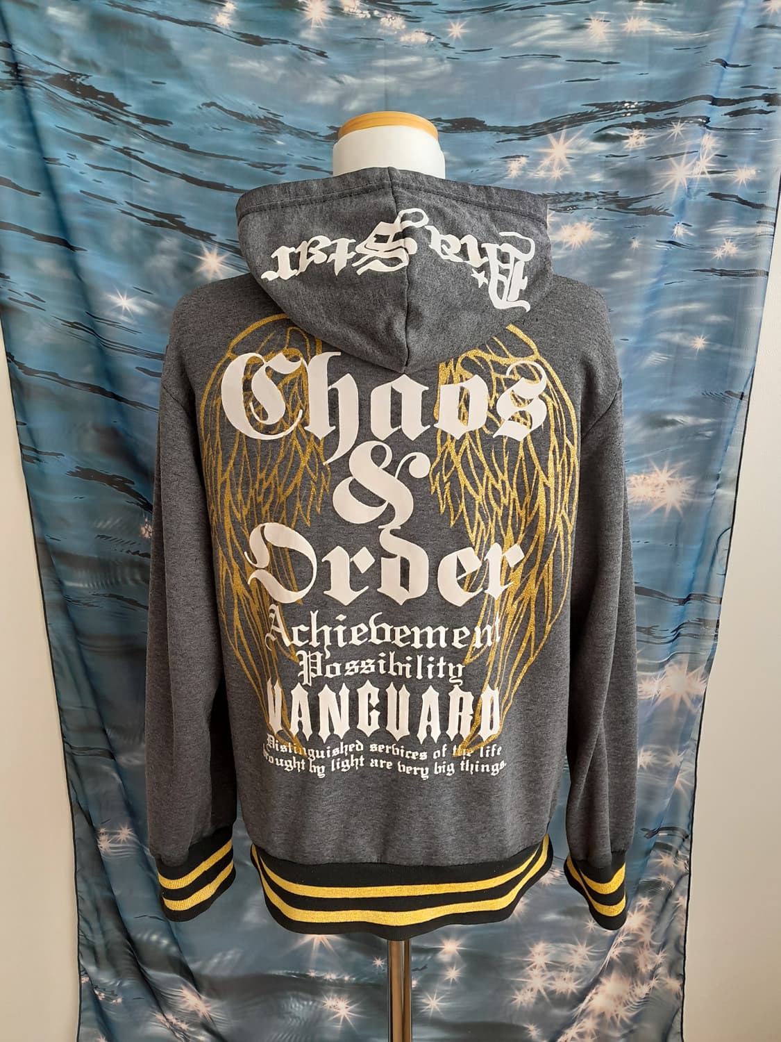 와투케 펑크 레터링 프린트 후드 집업 상품이미지5