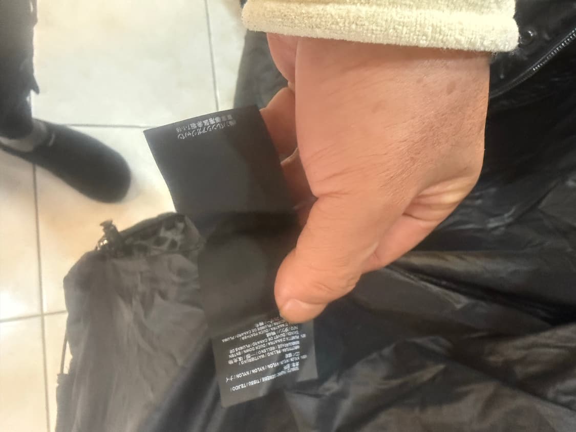 36/66 정품 발렌시아가 puffer 패딩 팝니다 상품이미지5