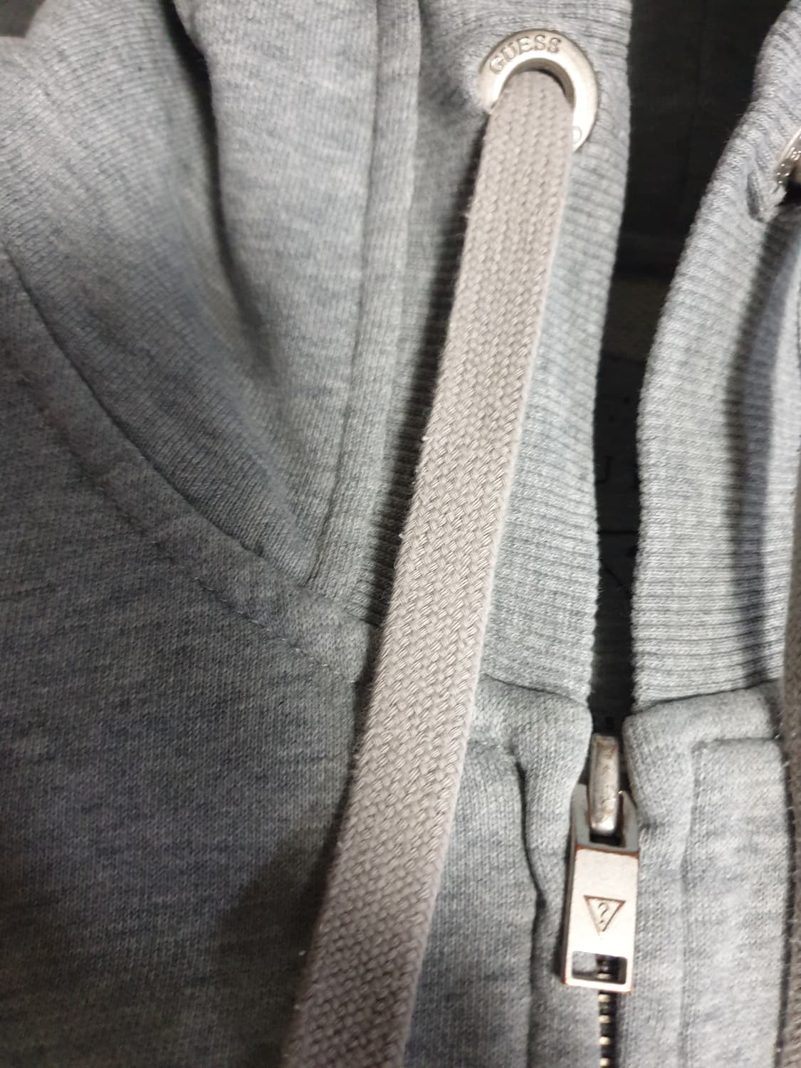 게스 올드스쿨 음각로고 혜비코튼 후드집업 그레이 (L) 상품이미지3