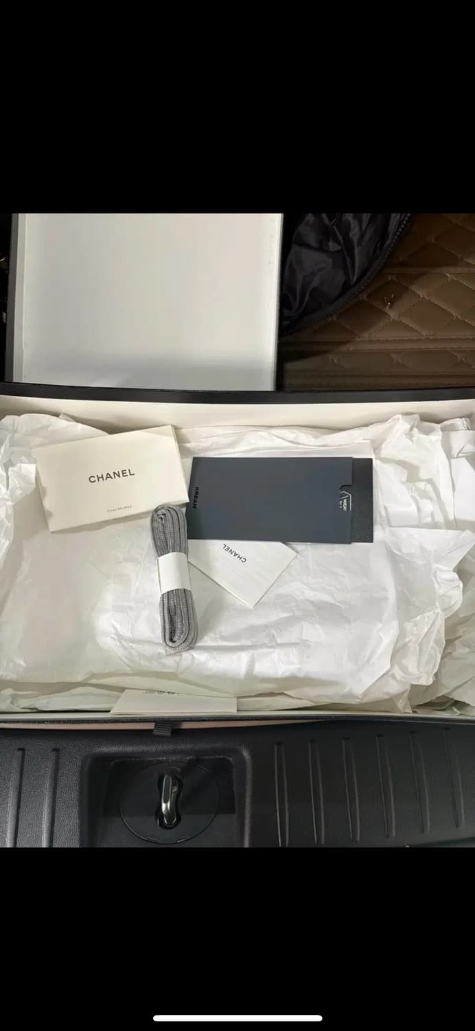 샤넬스니커즈 샤식스 42사이즈 상품이미지4