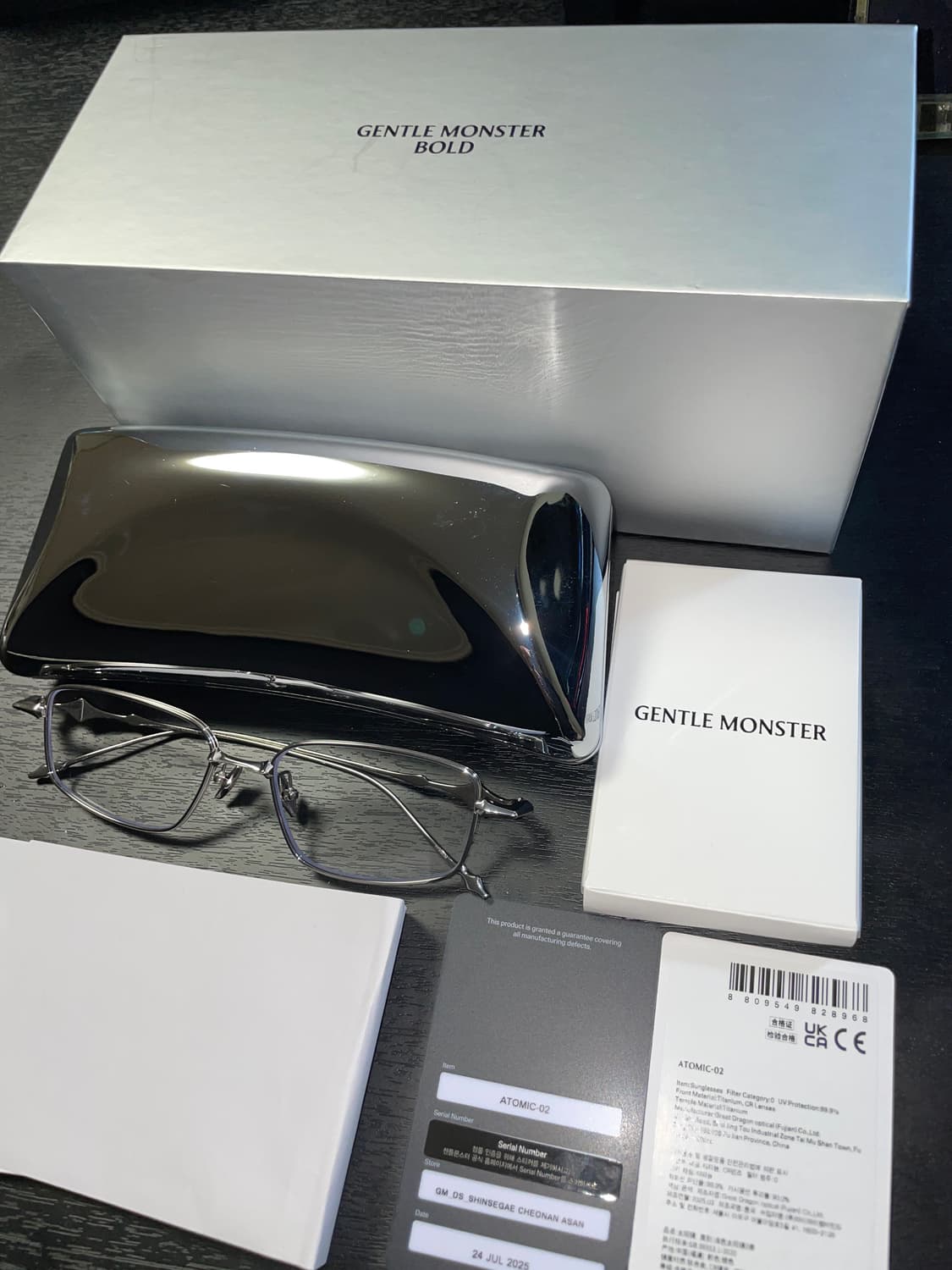 젠틀몬스터 아토믹 02 상품이미지1