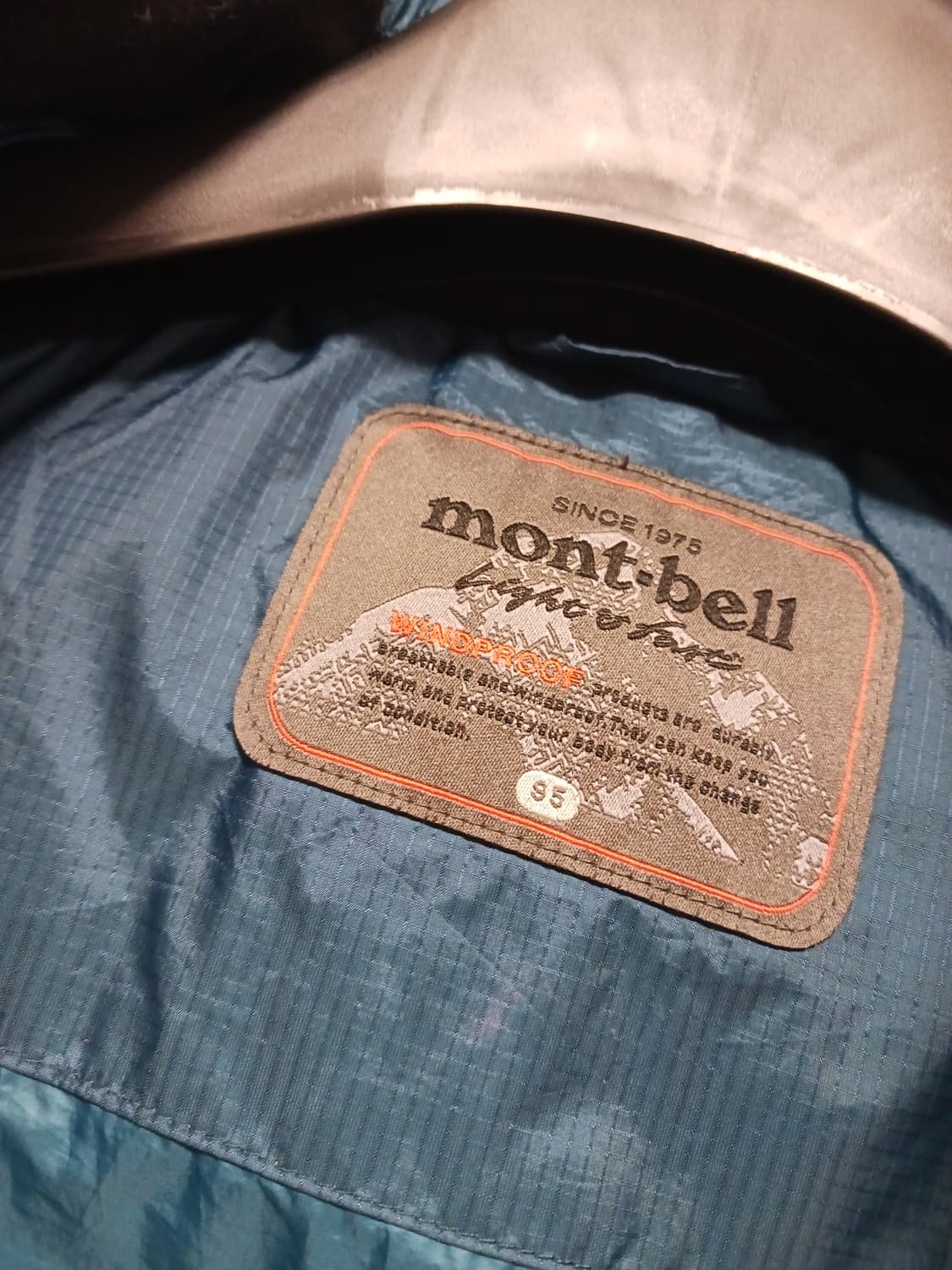 몽벨 EX800 후드 구스다운 베스트 상품이미지4