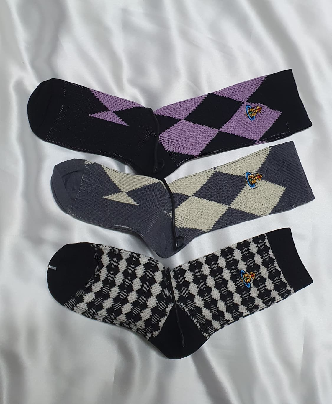 퍼플 그레이 크림 다이아투톤 아가일 체크 패턴 비비안웨스트우드 양말  상품이미지3