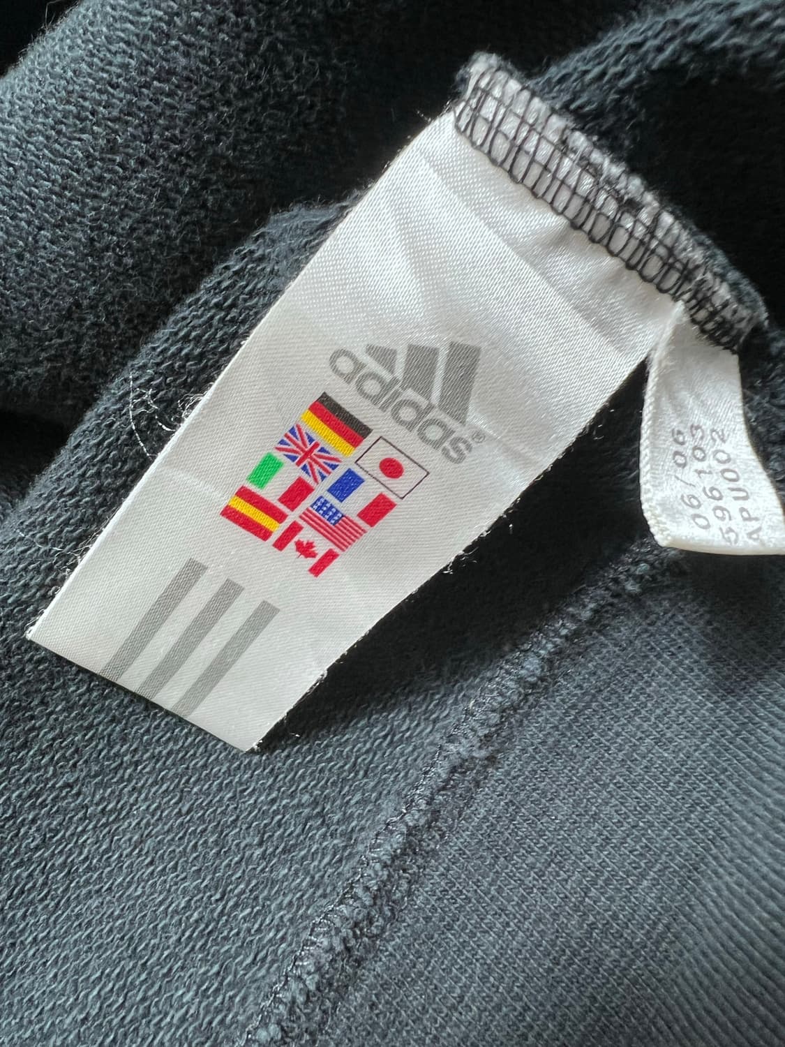 아디다스 희귀 스타디움 검빨 자켓 L 상품이미지4