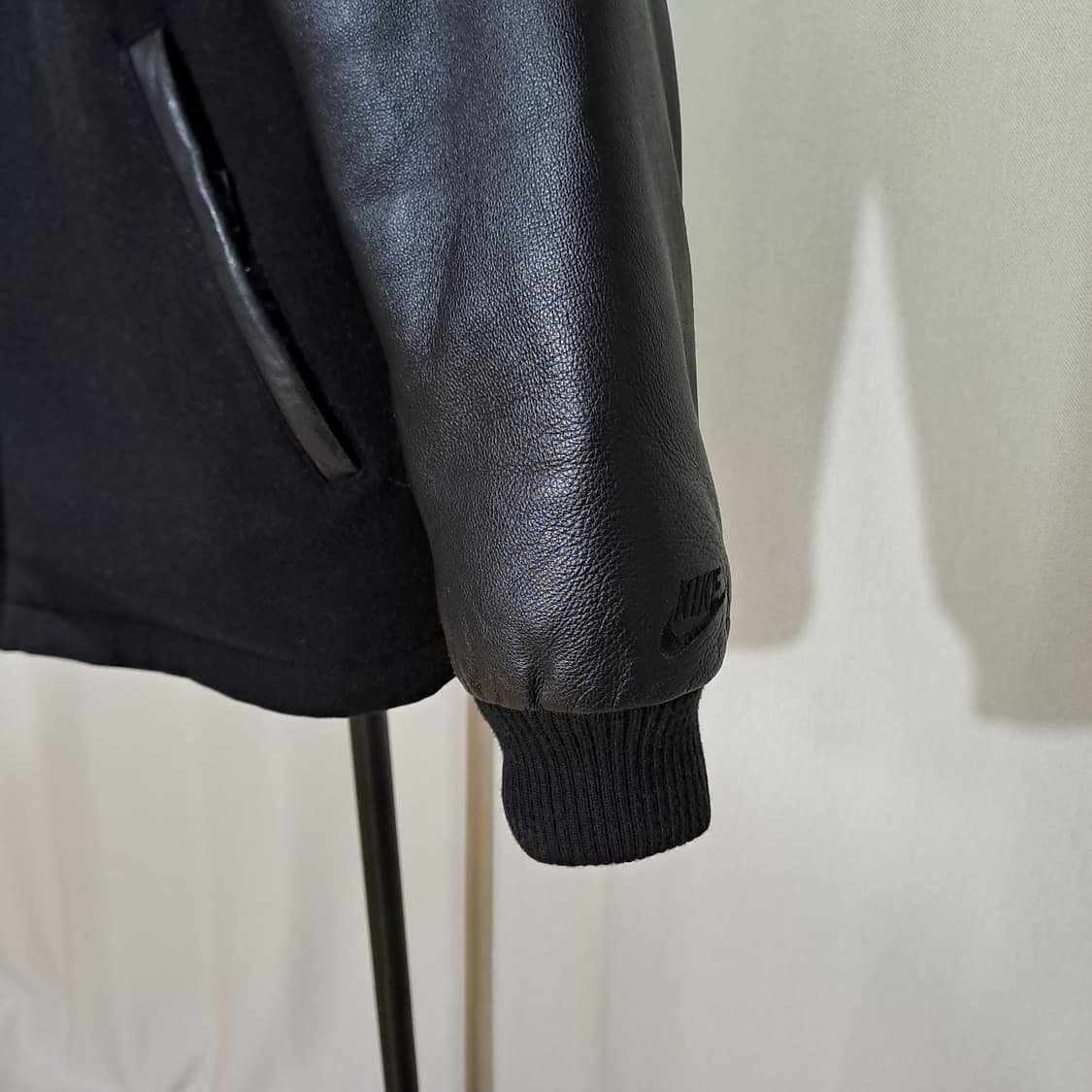 (택포) 나이키 디스트로이어 울레더 구스다운 바시티 XL B499 상품이미지3