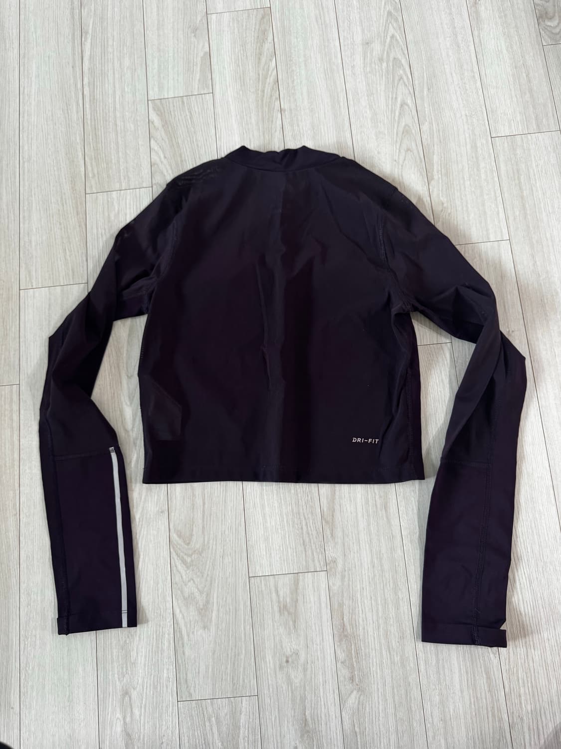 나이키  러닝  크롭티 S 상품이미지2