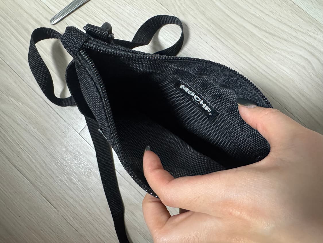 미스치프 메쉬 크로스백 상품이미지2