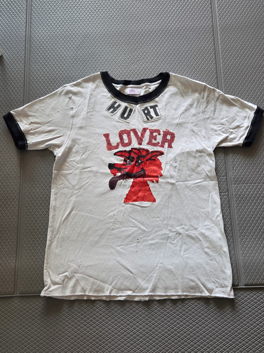 (M) ERL Hurts lover 링거 티 상품이미지1