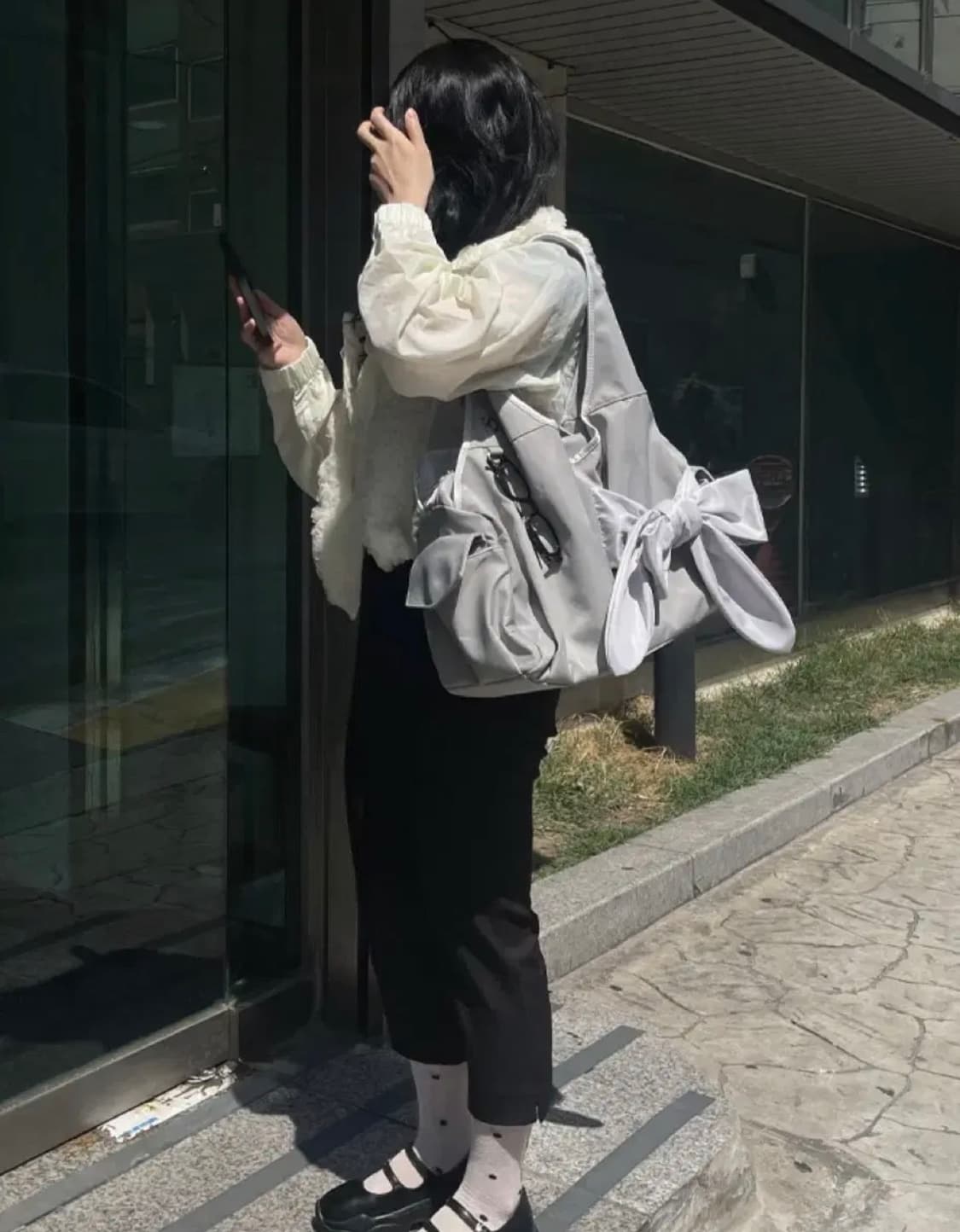 시월107 보유숄더백 라이트그레이 상품이미지2