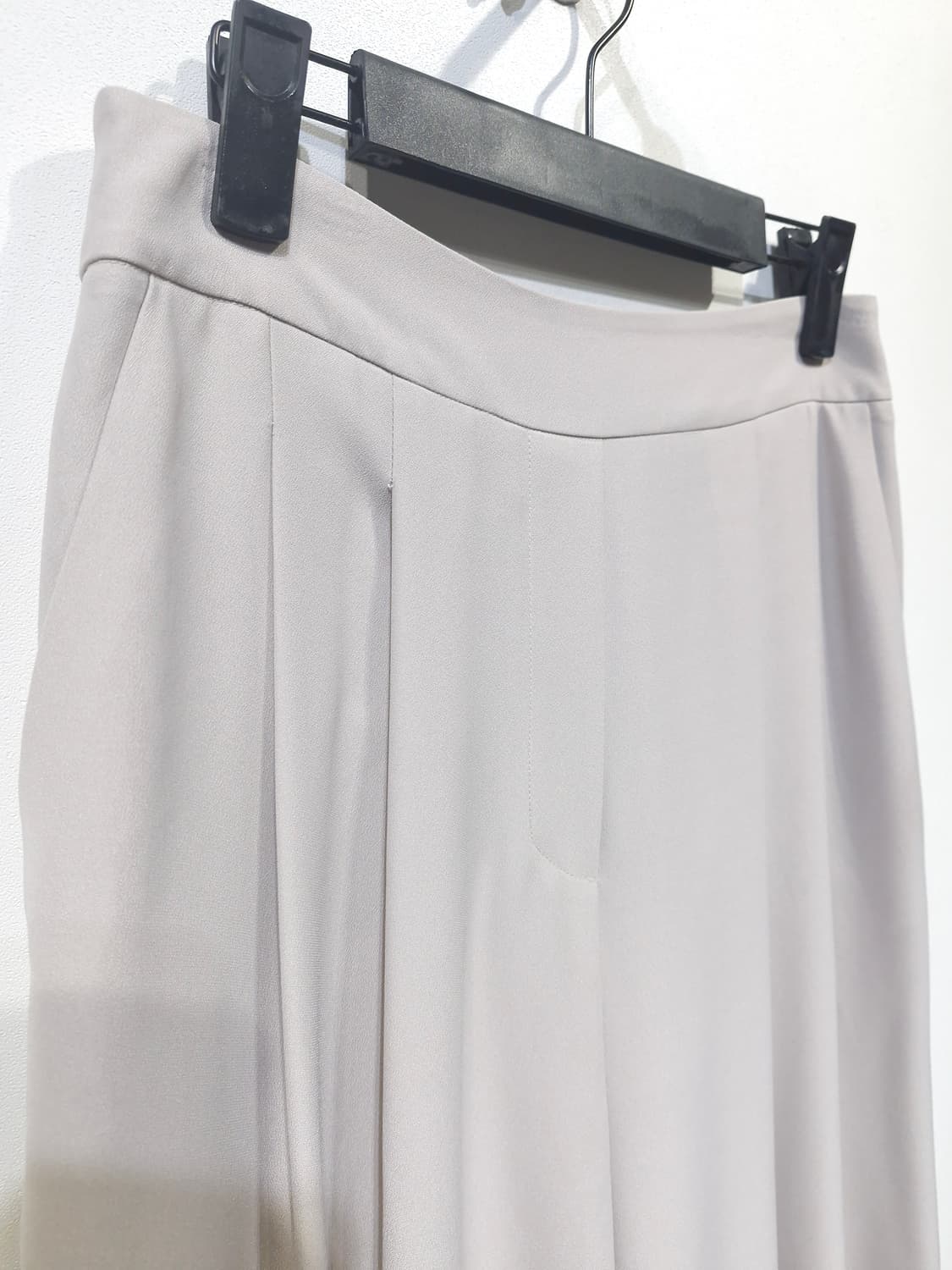 케리에르(CARRIERE)썸머 투턱 와이드 슬랙스 스톤베이지 상품이미지3