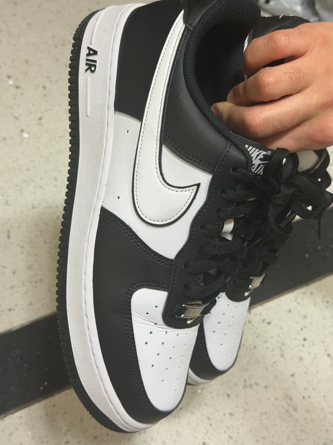 나이키 에어포스 블랙 화이트  상품이미지9