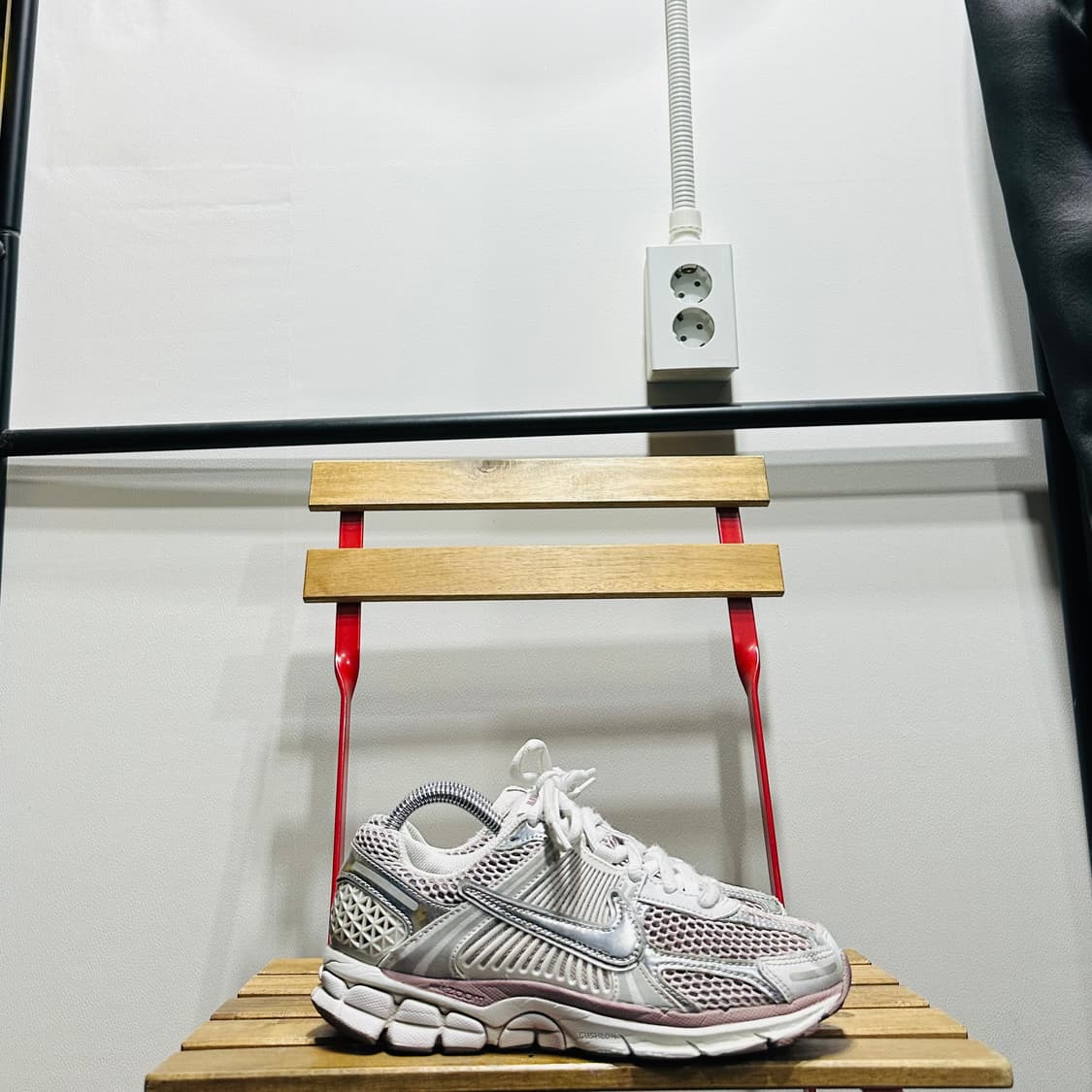 240) 나이키 운동화 여성 여자 신발 줌 보메로 메탈 상품이미지1