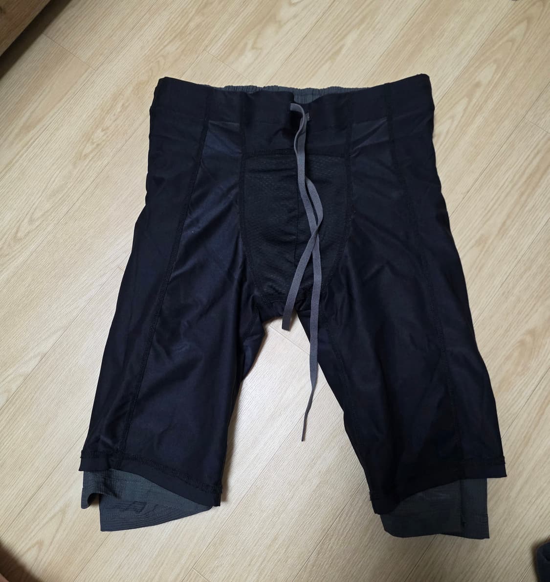 2XU 컴프레션 반바지 겉바지 있는 버젼(48cm) M 러닝 헬스  상품이미지3