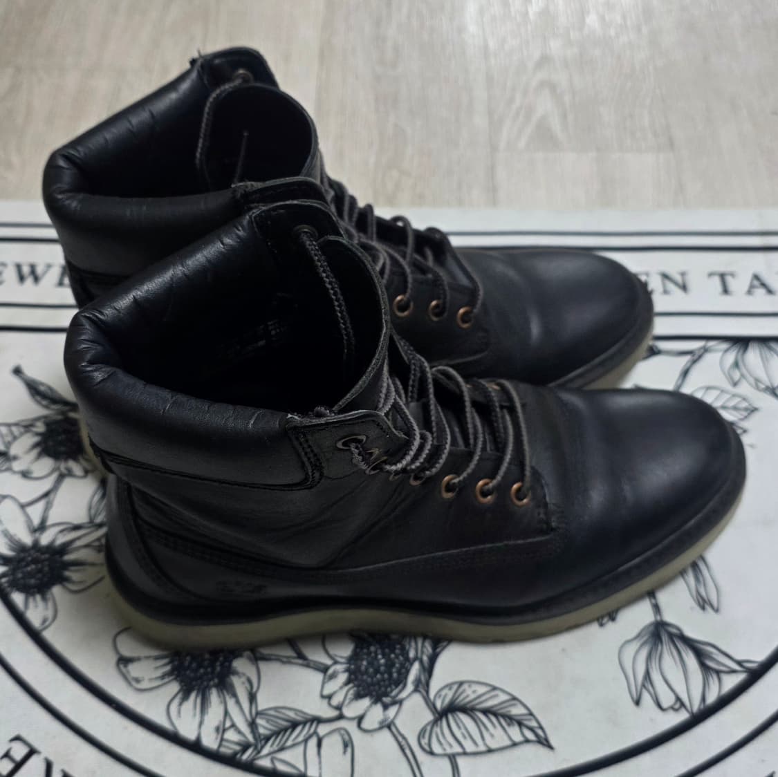 팀버랜드 6인치 블랙 여성 경량부츠 230 상품이미지4