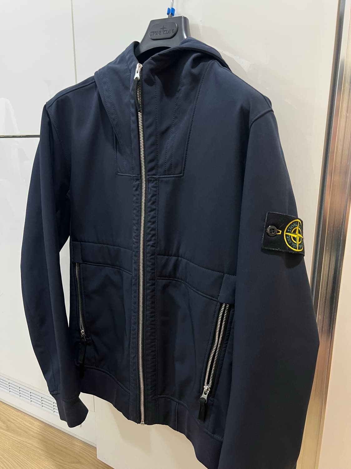 스톤아일랜드 네이비 소프트쉘 100-슬림105 상품이미지1